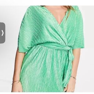 NWOT YAS Size XL Green Textured Wrap Dress